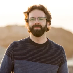 Álvaro Oliva